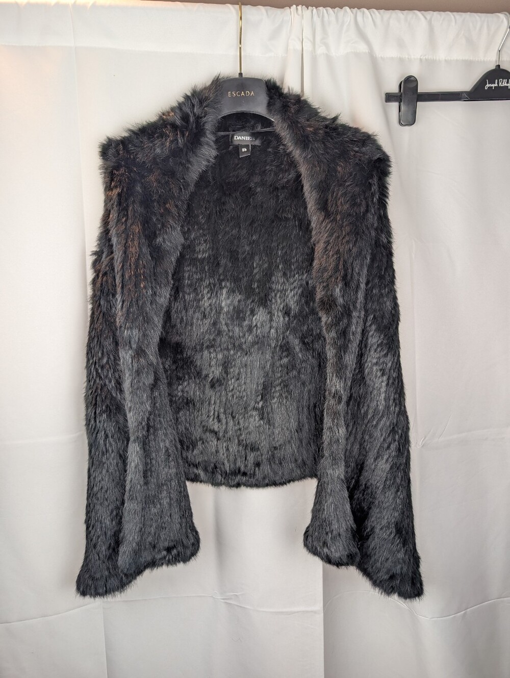 Danier Knitted Genuine Rabbit Fur Vest Black Size M/L NWOT